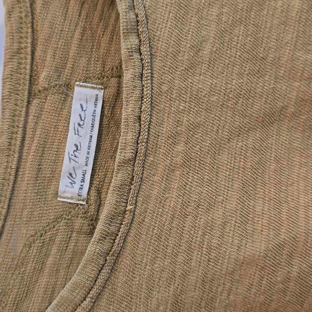 Free People 5 Star Top Golden Palm‎ - Picture 2 of 9